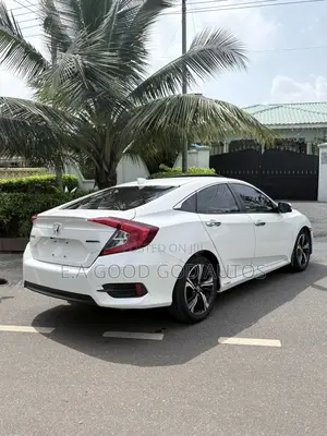 Honda Civic Touring Sedan 2018 White