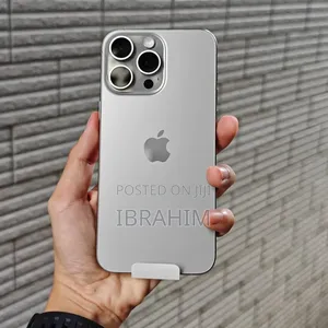 New Apple iPhone 15 Pro Max 256 GB Silver