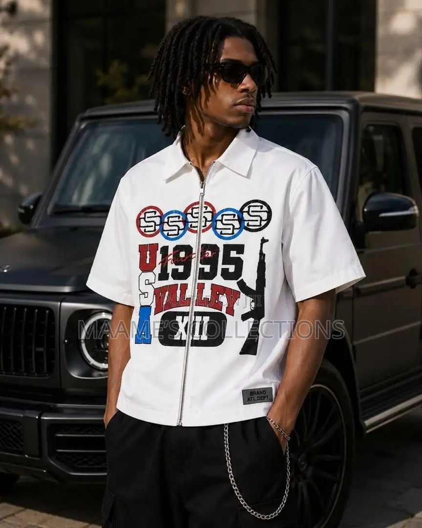 Men's Minimalist Graphic Print Short Sleeve Cropped Shirt