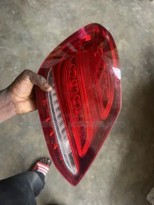 Mercedes Benz C300 2016 2017 2018 W205 Led Taillight Pink Socket