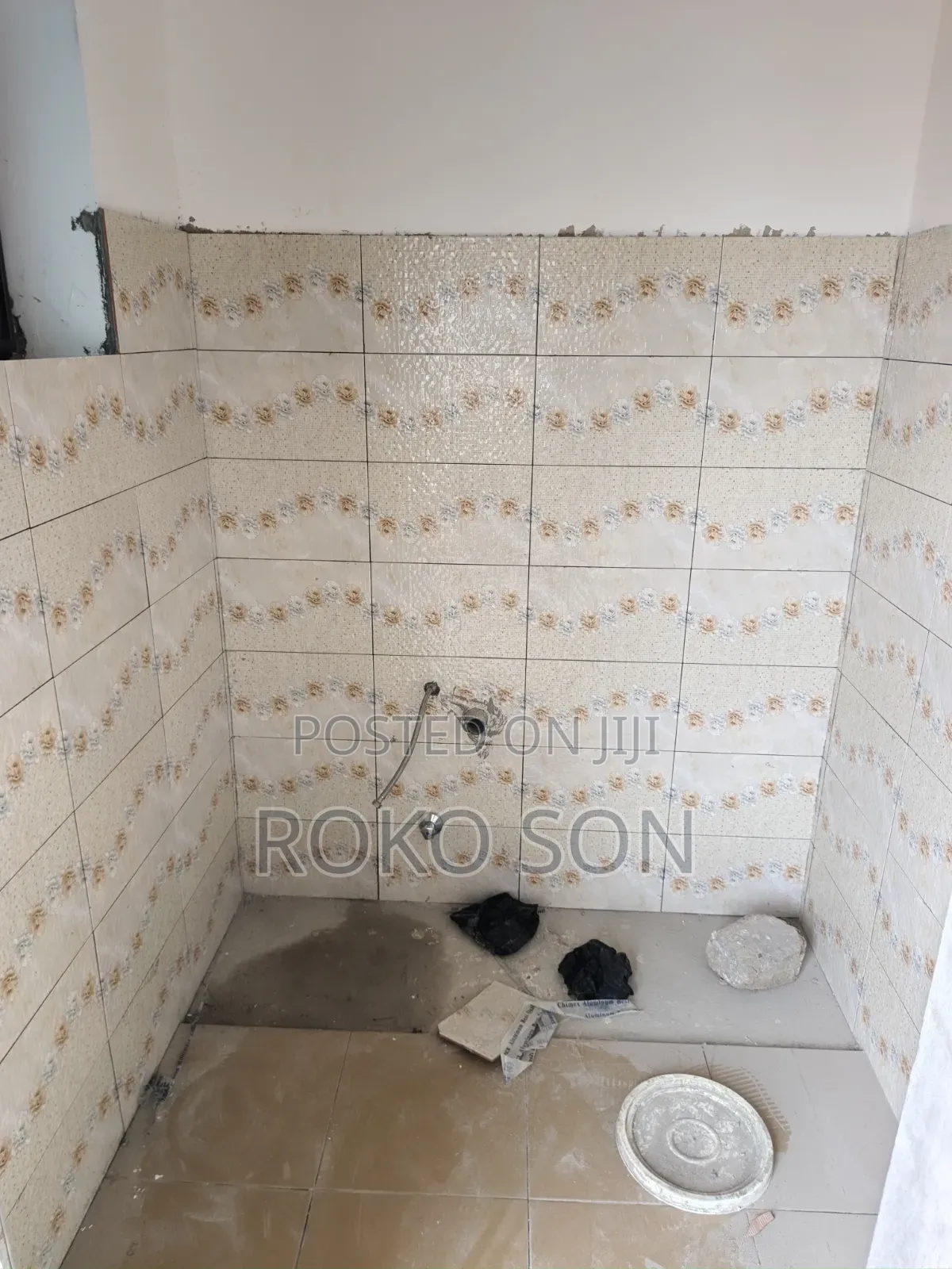 Mini Flat in Dr Roko, Fan Milk for rent