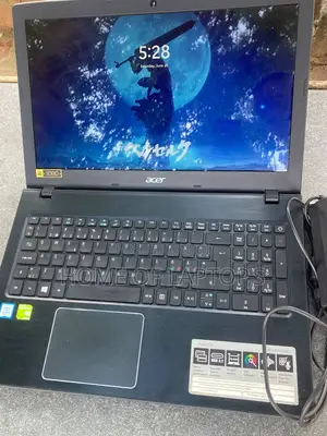 Laptop Acer Aspire E 8GB Intel Core i5 HDD+SSD 1T