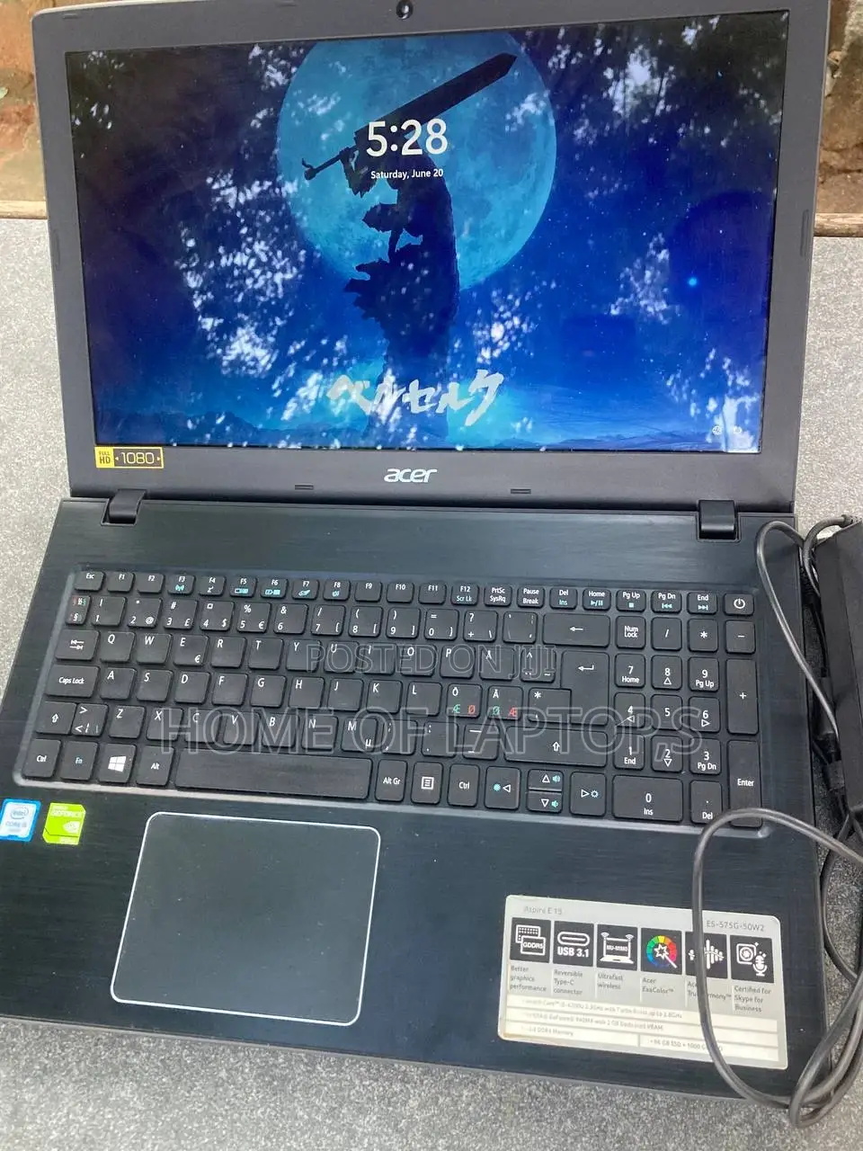 Laptop Acer Aspire E 8GB Intel Core i5 HDD+SSD 1T
