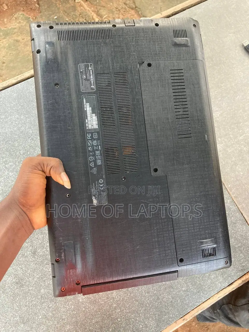 Laptop Acer Aspire E 8GB Intel Core i5 HDD+SSD 1T
