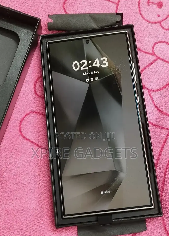 New Samsung Galaxy S24 Ultra 512 GB Gold