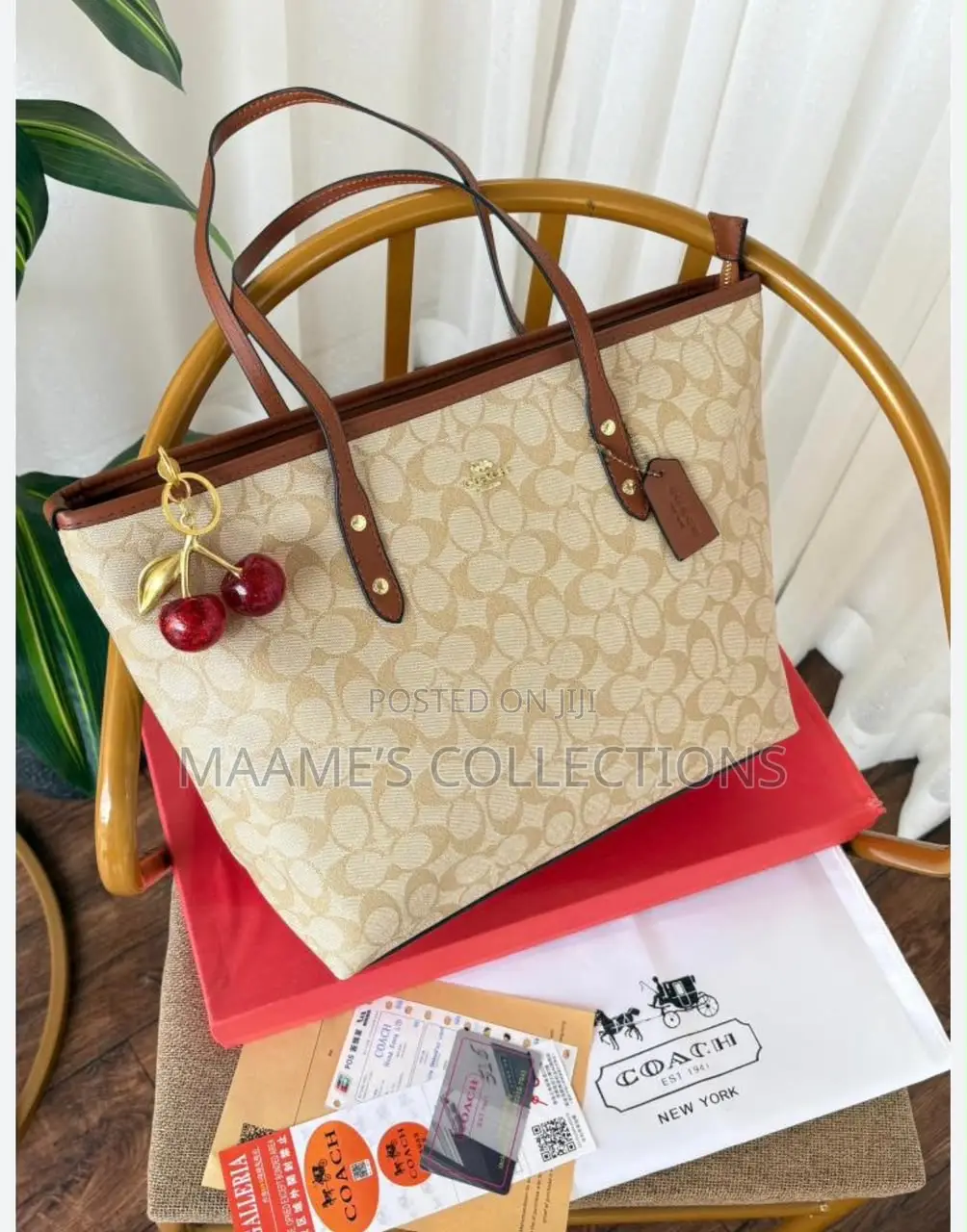 Coach Tote Ladies Handbag With Mini Purse
