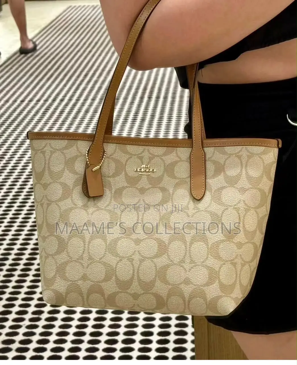 Coach Tote Ladies Handbag With Mini Purse