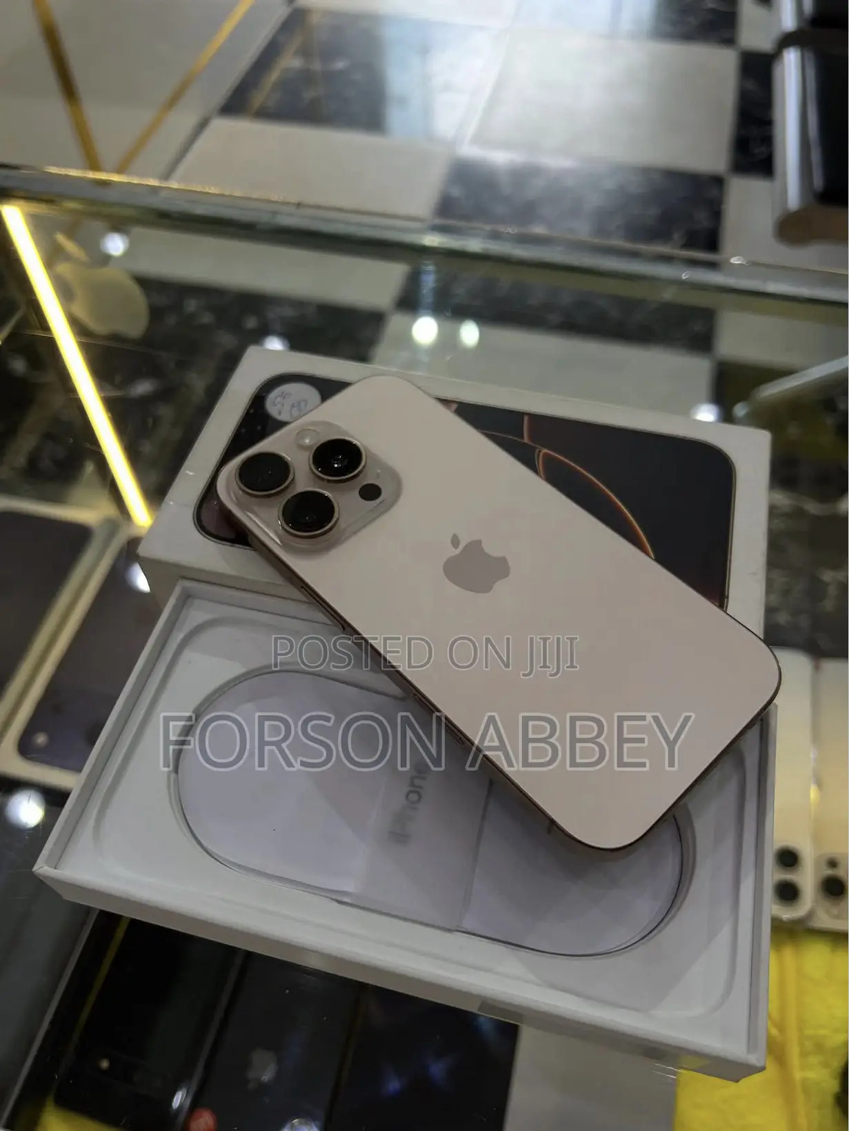 Apple iPhone 16 Pro Max 256 GB Gold