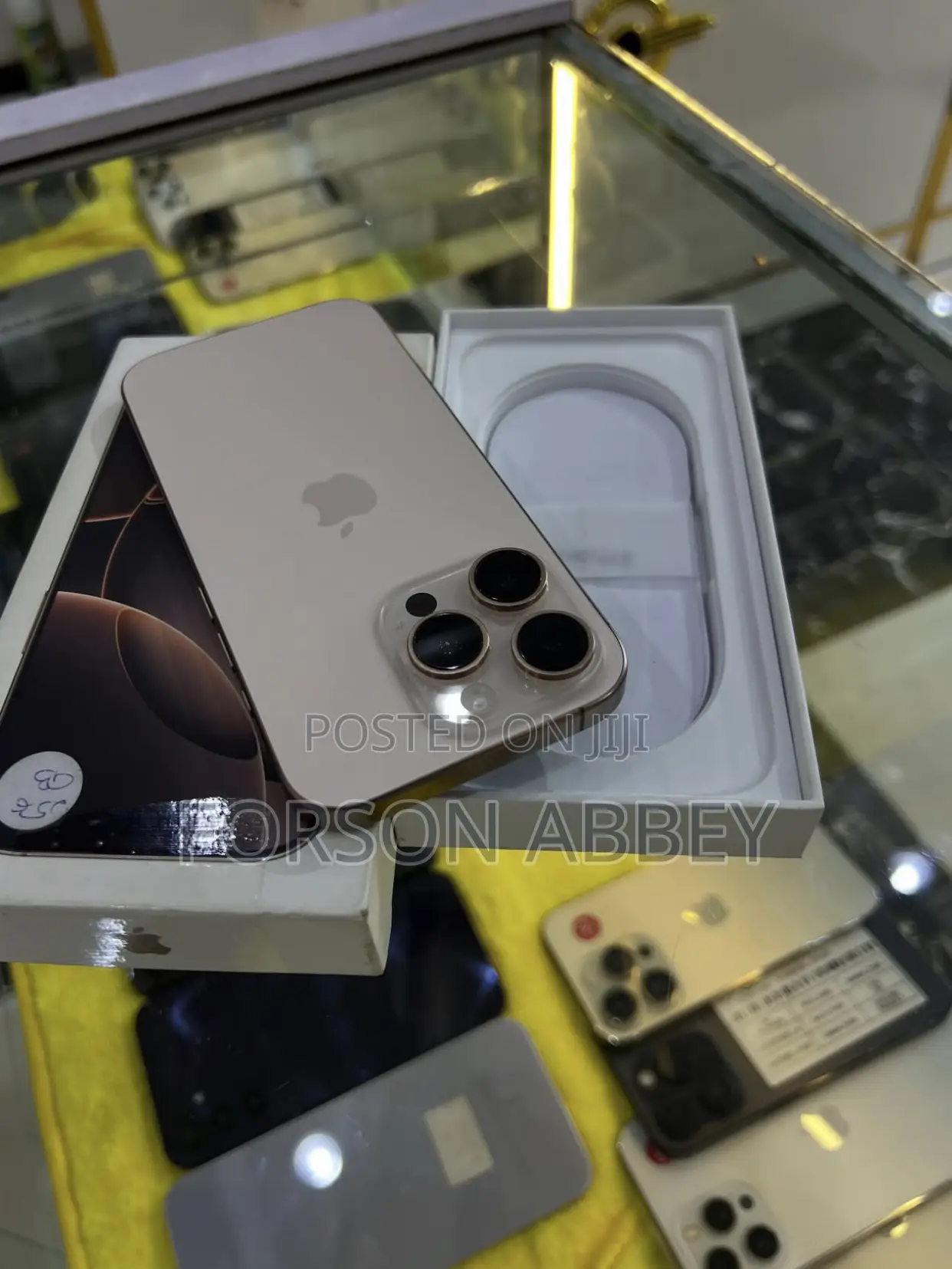 Apple iPhone 16 Pro Max 256 GB Gold