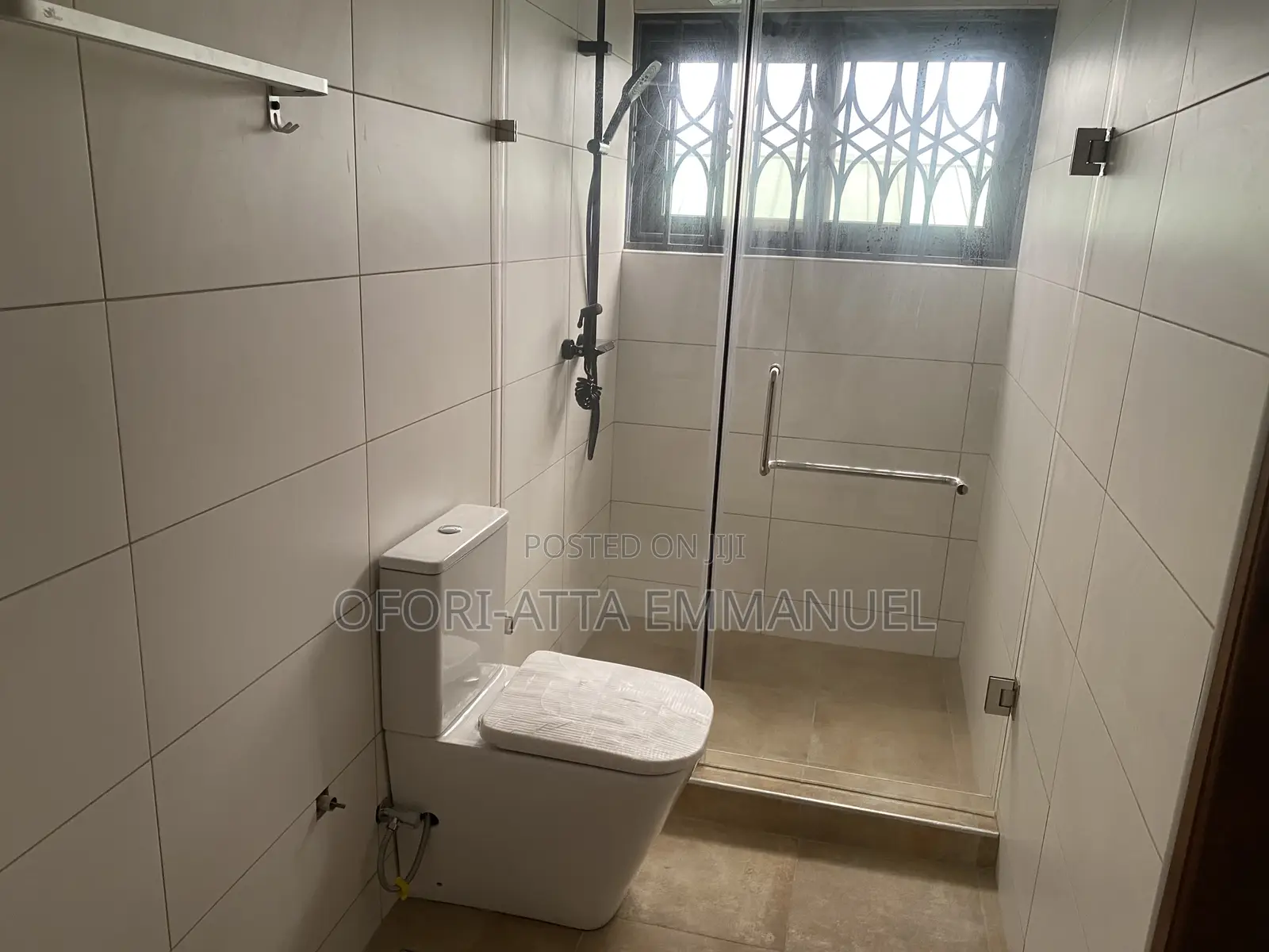2bdrm Apartment in Amasaman 3 Junction, Pokuase for rent