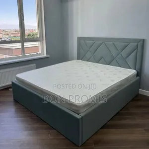 Lovely Queen Size Bed Mattress for Sale
