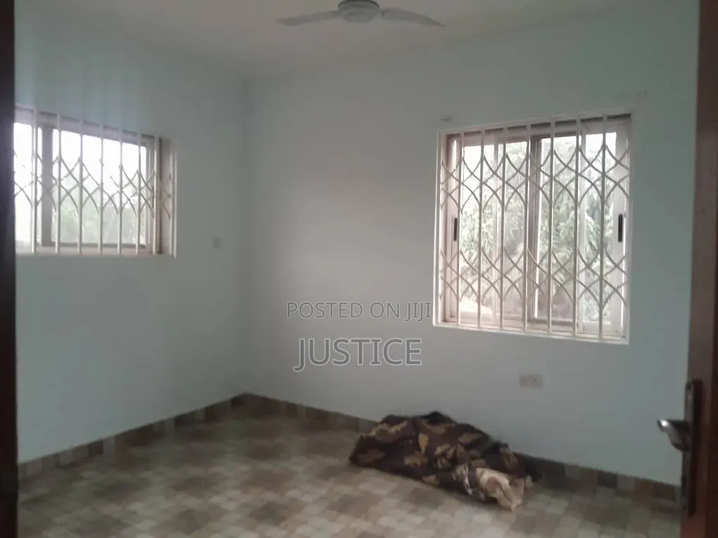 4bdrm House in Oyarifa, Ghana Flag for rent