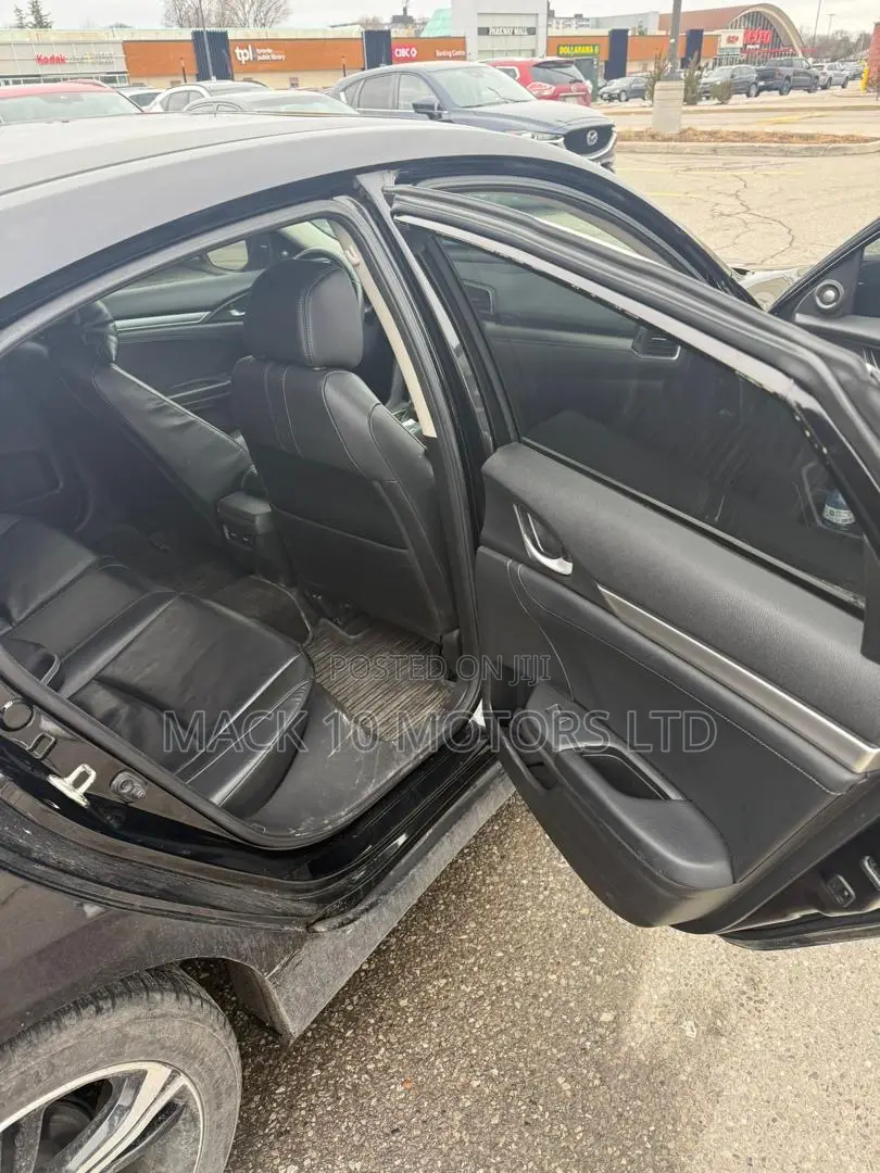 Honda Civic Touring Sedan 2018 Black