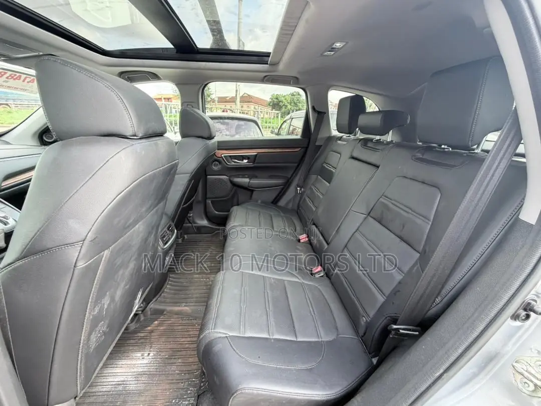 Honda CR-V Touring AWD 2018 Silver