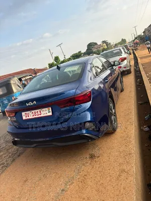 Kia Forte 2024 Blue