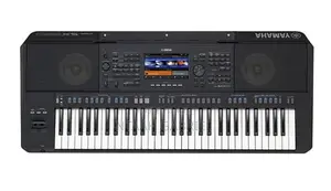 Yamaha PSR Sx 920 and Its Accesories