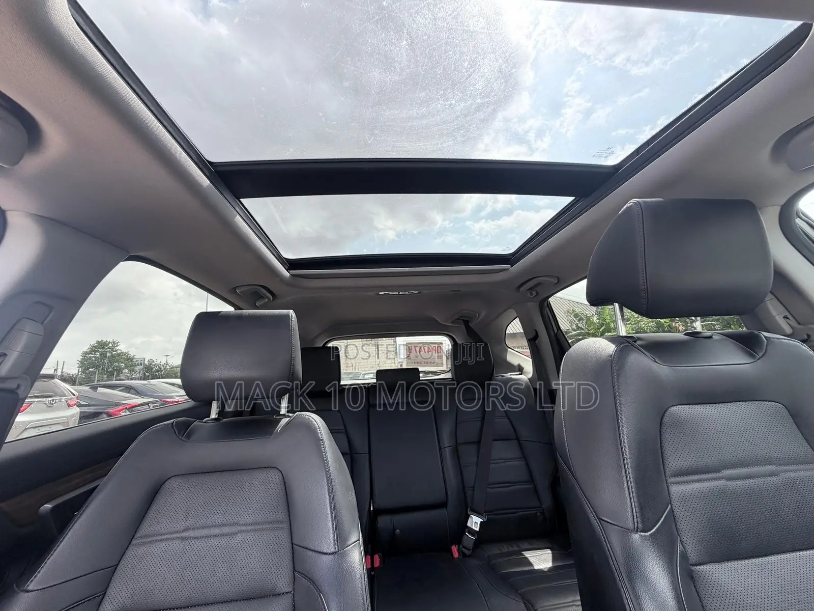 Honda CR-V Touring 4dr SUV AWD (1.5L 4cyl CVT) 2017 Gray