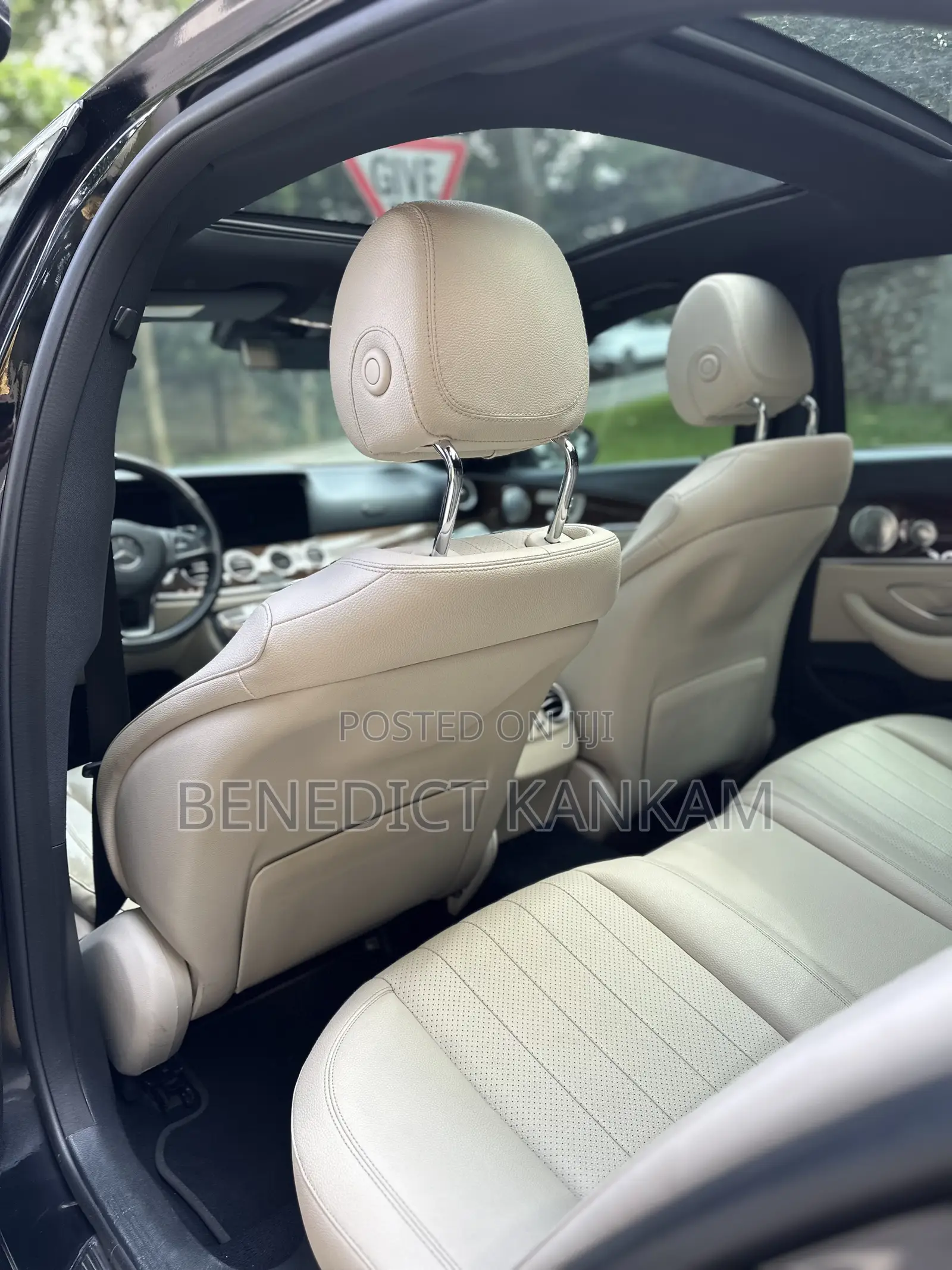Mercedes-Benz E300 2018 Black