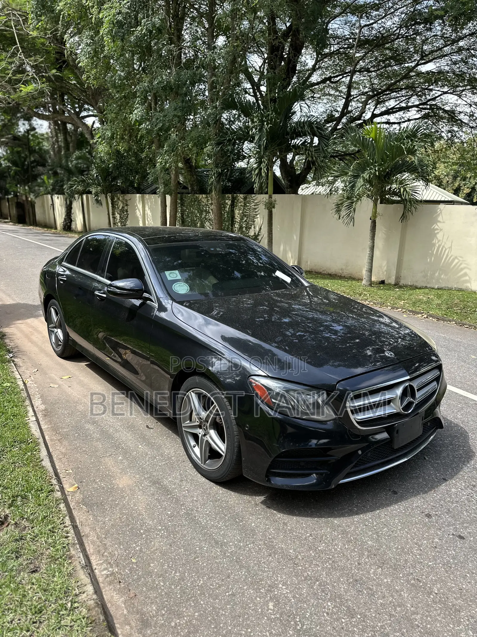 Mercedes-Benz E300 2018 Black