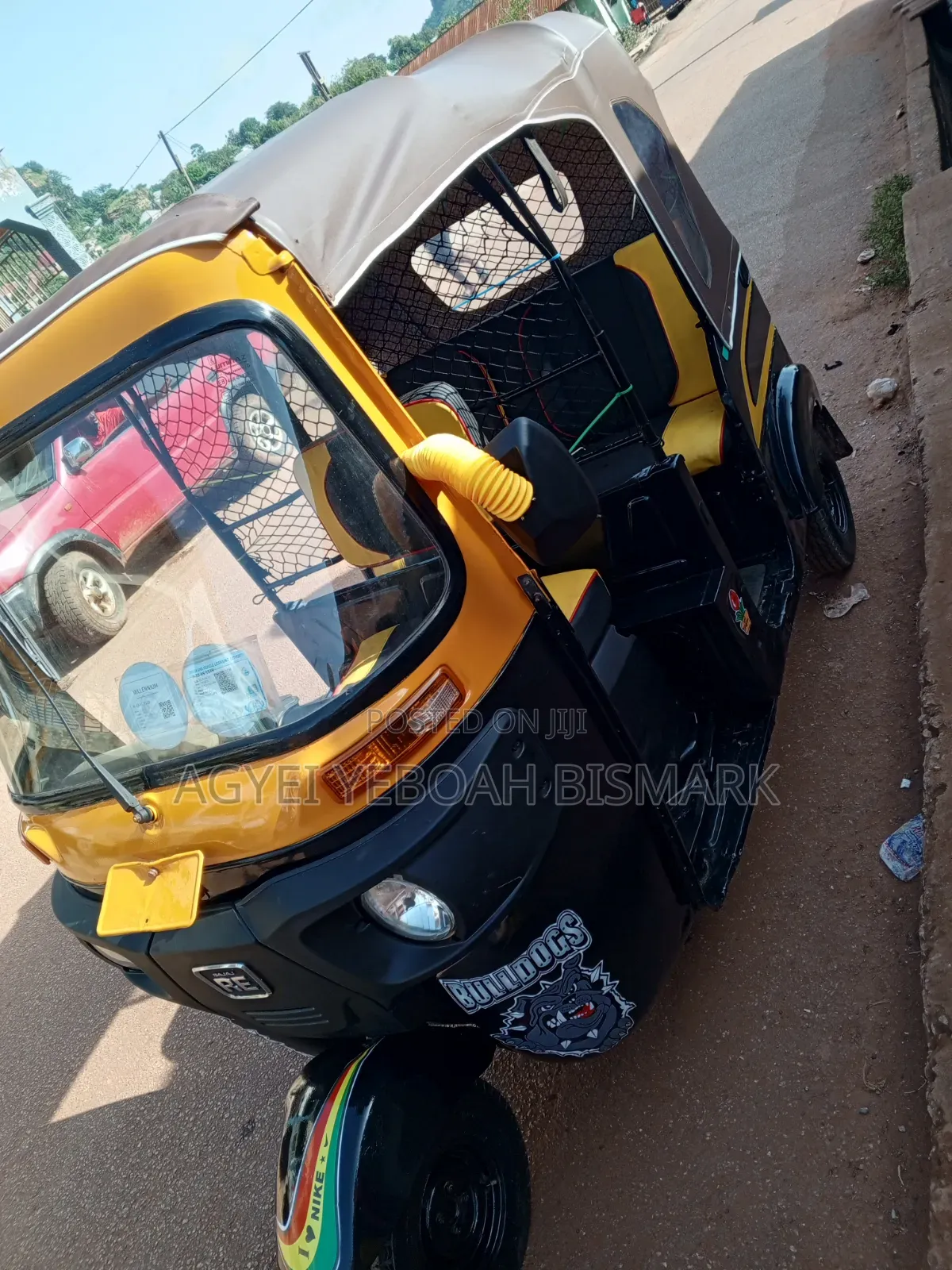 Bajaj RE 2023 Black