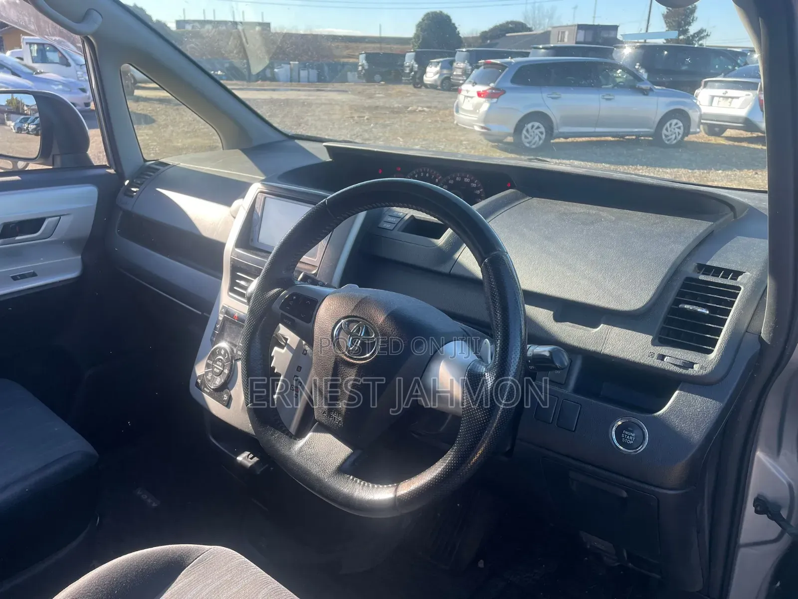 Toyota Voxy 2016 Gray