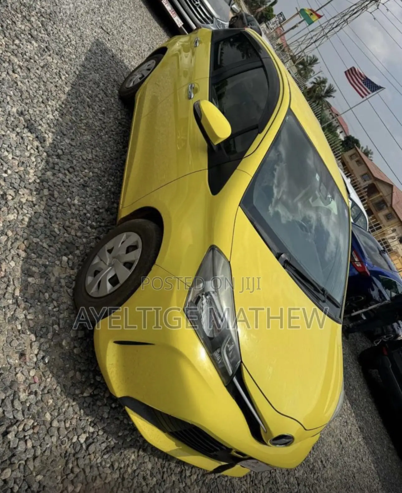 Toyota Vitz 2015 Yellow