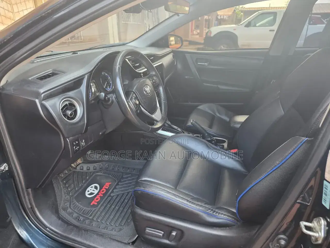 Toyota Corolla XSE (1.8L 4cyl 2A) 2019 Black