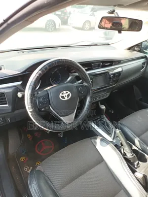 Toyota Corolla 2015 White