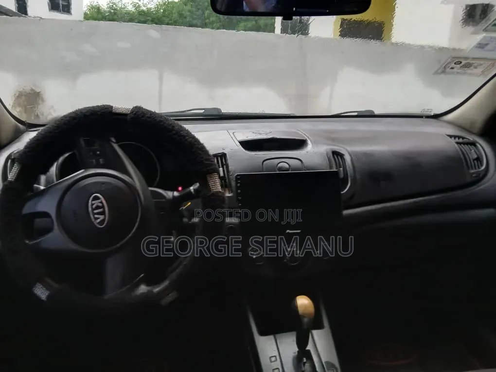 Kia Cerato 2010 Black