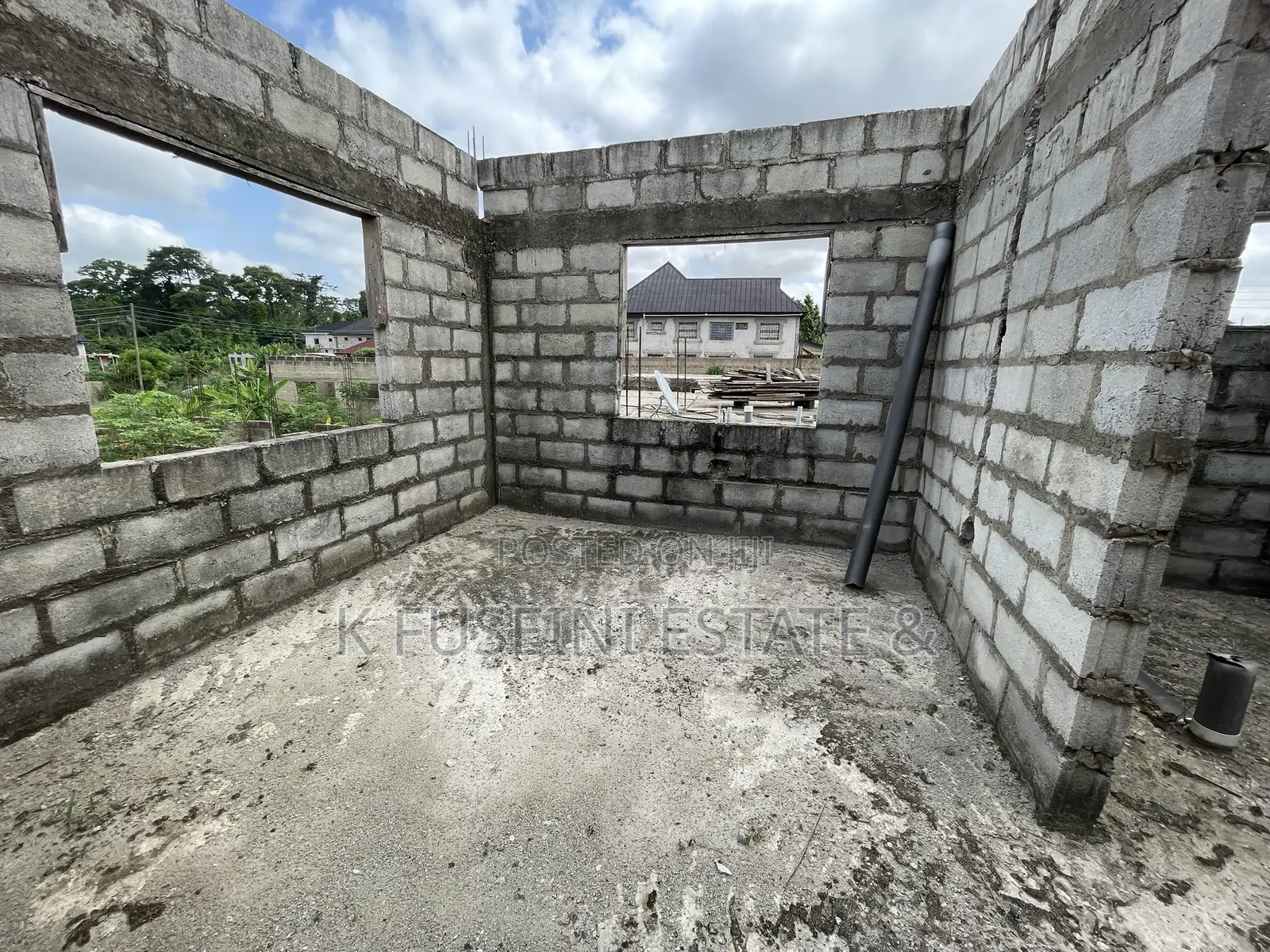 4 Bedrooms House For Sale At Abrepo