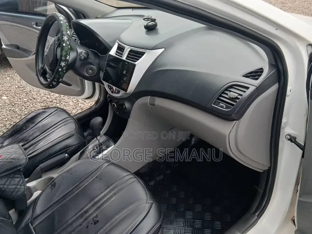 Hyundai Accent 2013 White