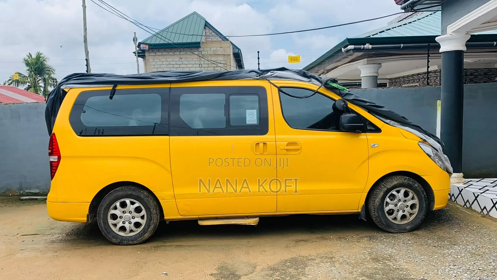 Hyundai Starex 2015 Yellow
