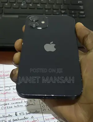 Apple iPhone 12 64 GB Black