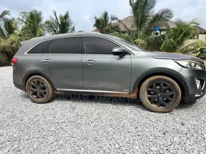 Kia Sorento 4dr SUV 2016 Gray