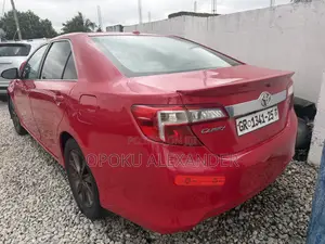 Toyota Camry 2014 Red