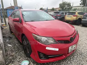 Toyota Camry 2014 Red