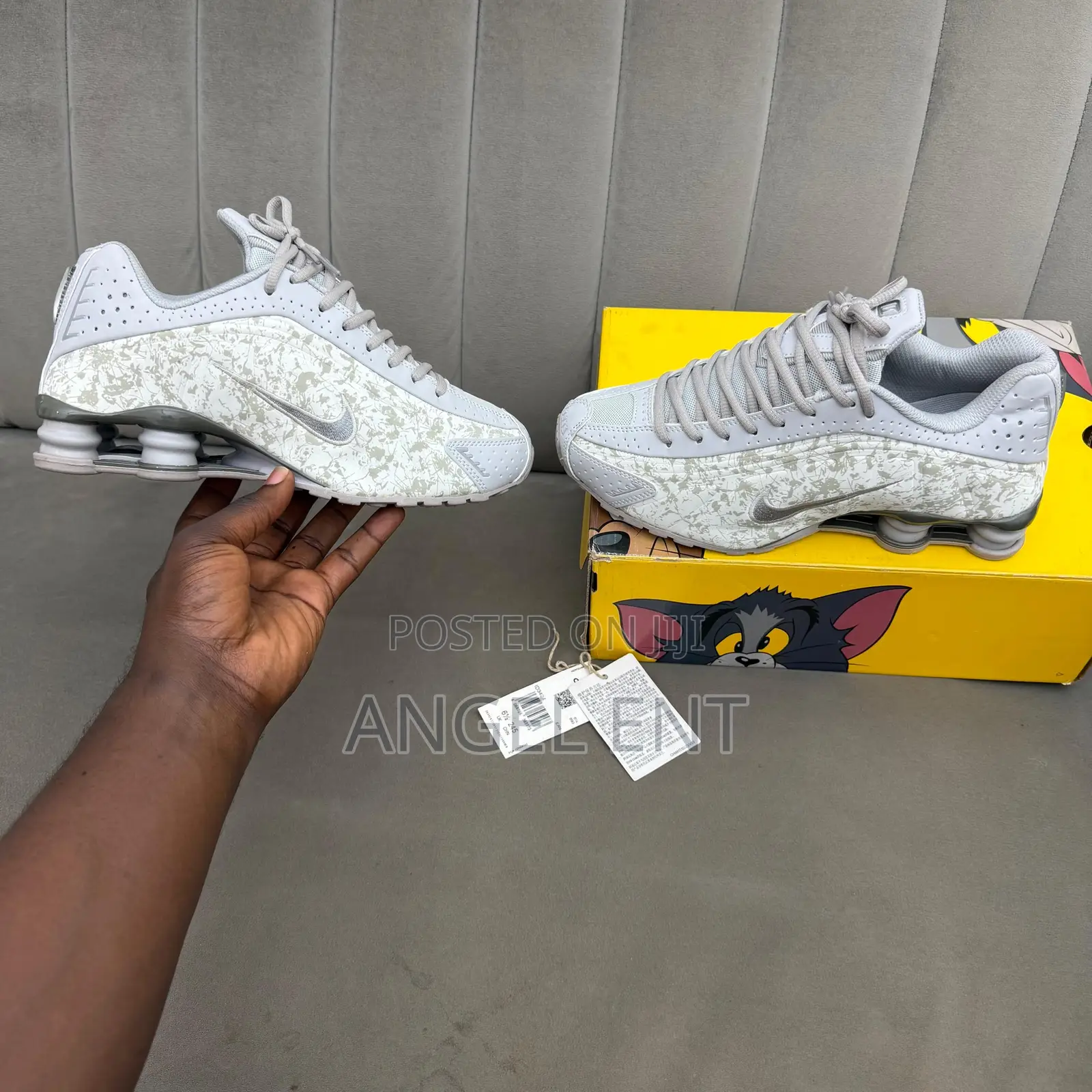 Nike Shox R4 Sneakers Available(Location: Adum Kumasi)