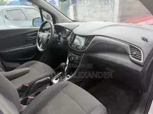 Nissan Versa 2010 Blue