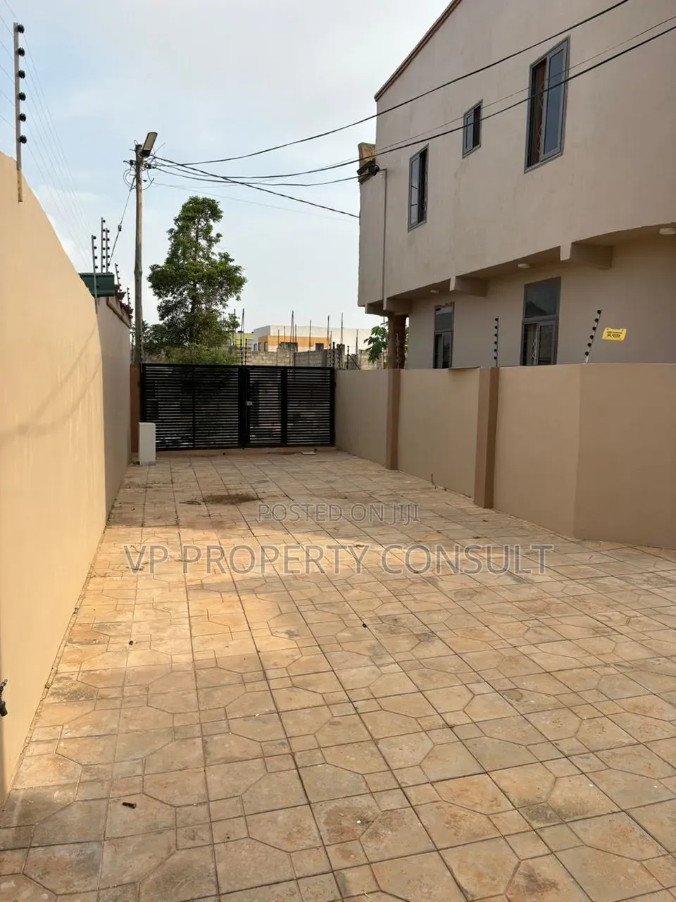 3bdrm House in Owusu Ansah for rent
