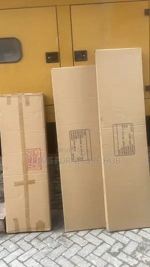 Modern 3-Door Wardrobe With Mirror