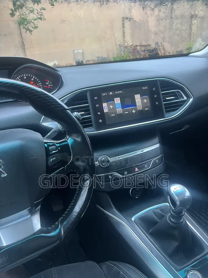 Peugeot 308 2014 White