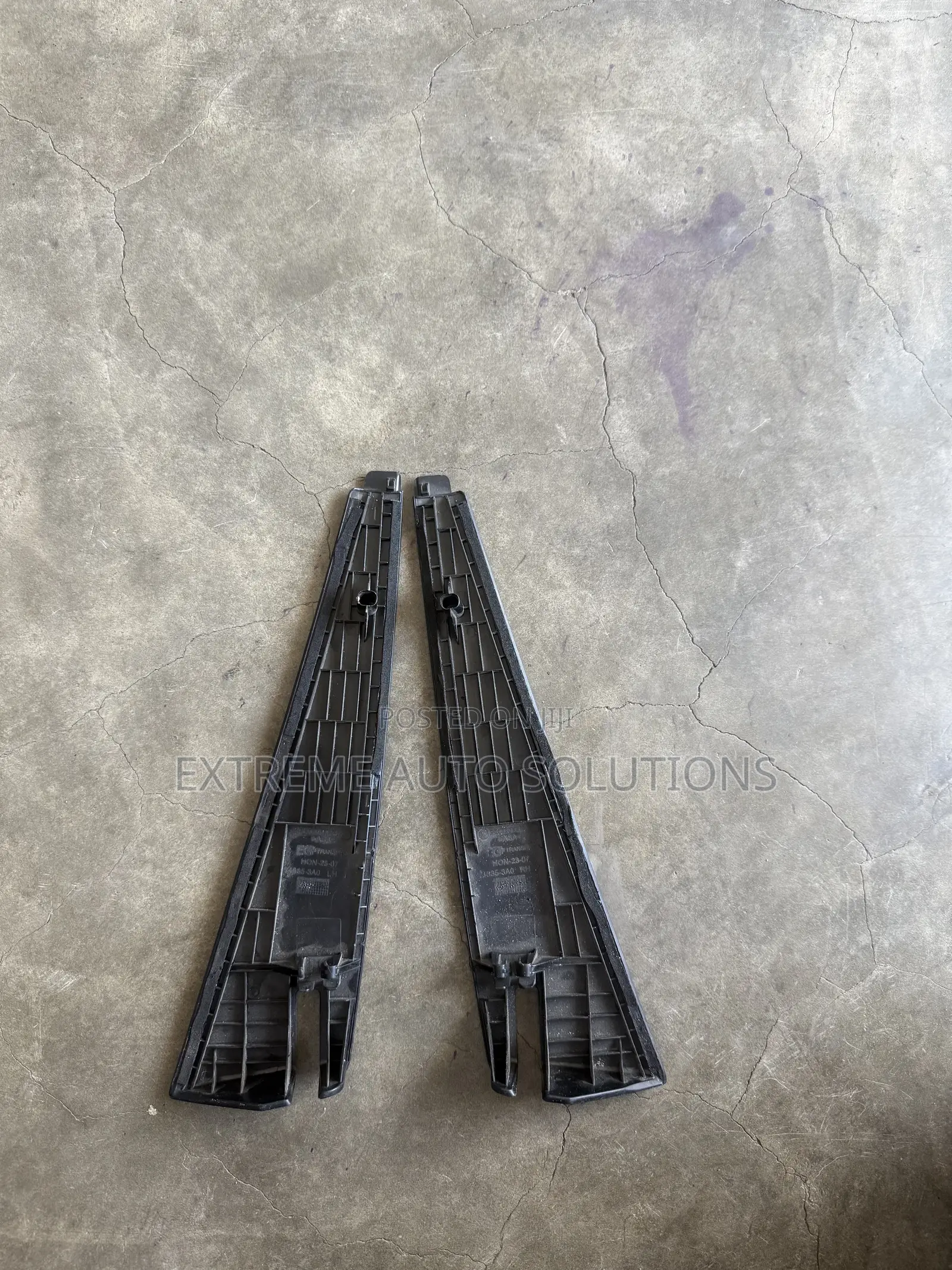 2023-2025 Honda Cr-v Side Tailgate Hinge Cover