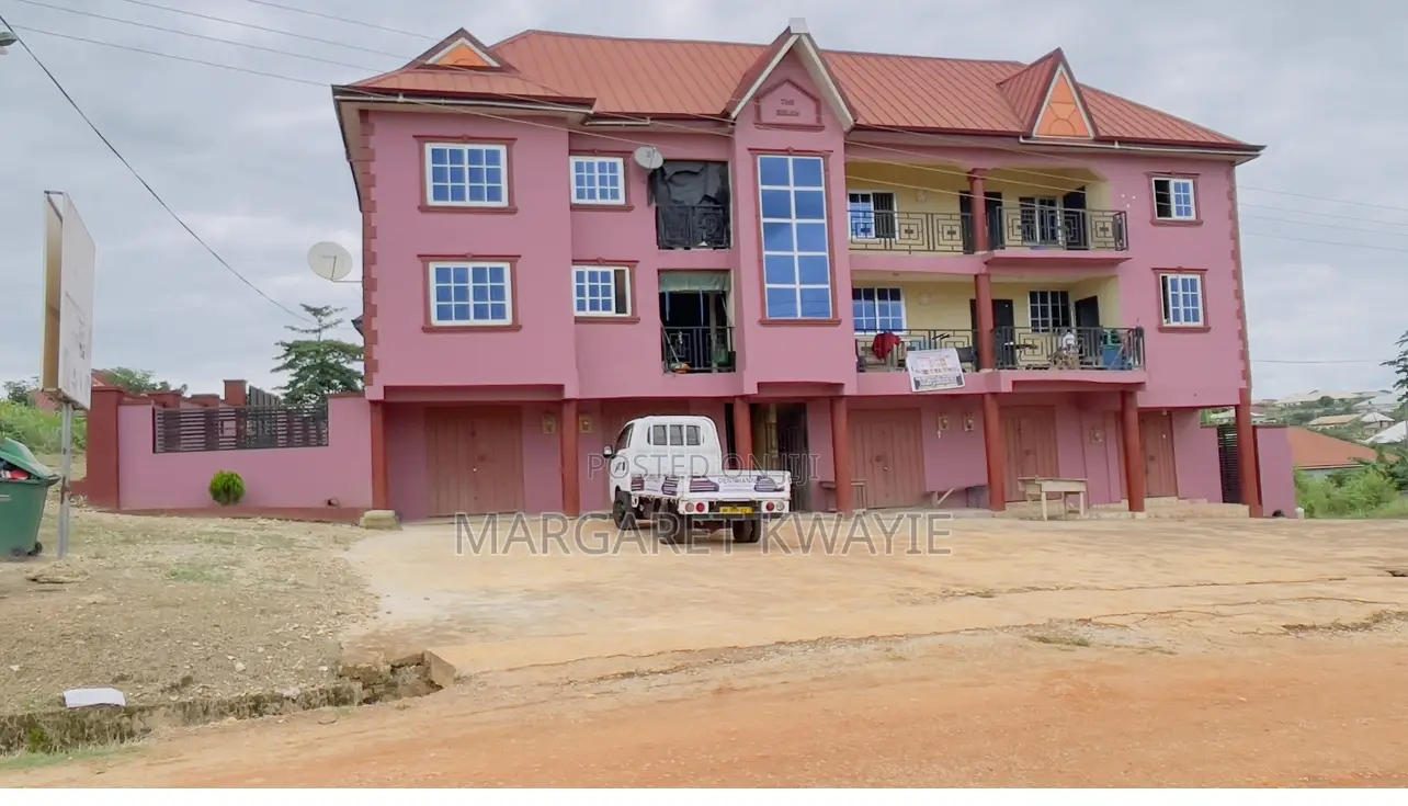 Furnished 1bdrm Block of Flats in Chamber And Hall, Kumasi Metropolitan