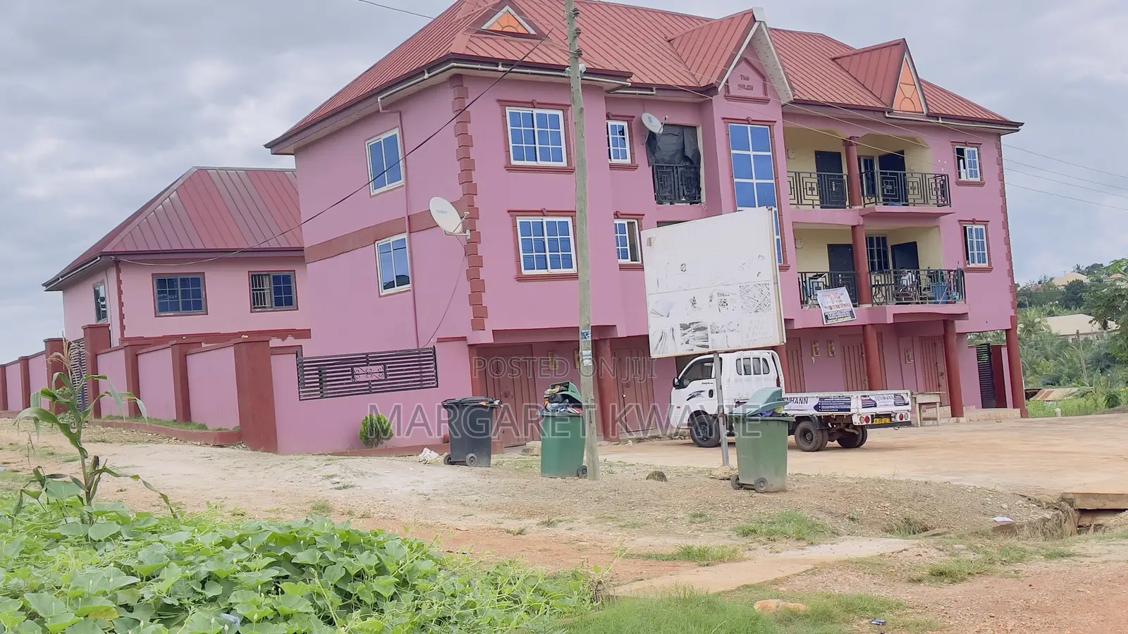 Furnished 1bdrm Block of Flats in Chamber And Hall, Kumasi Metropolitan