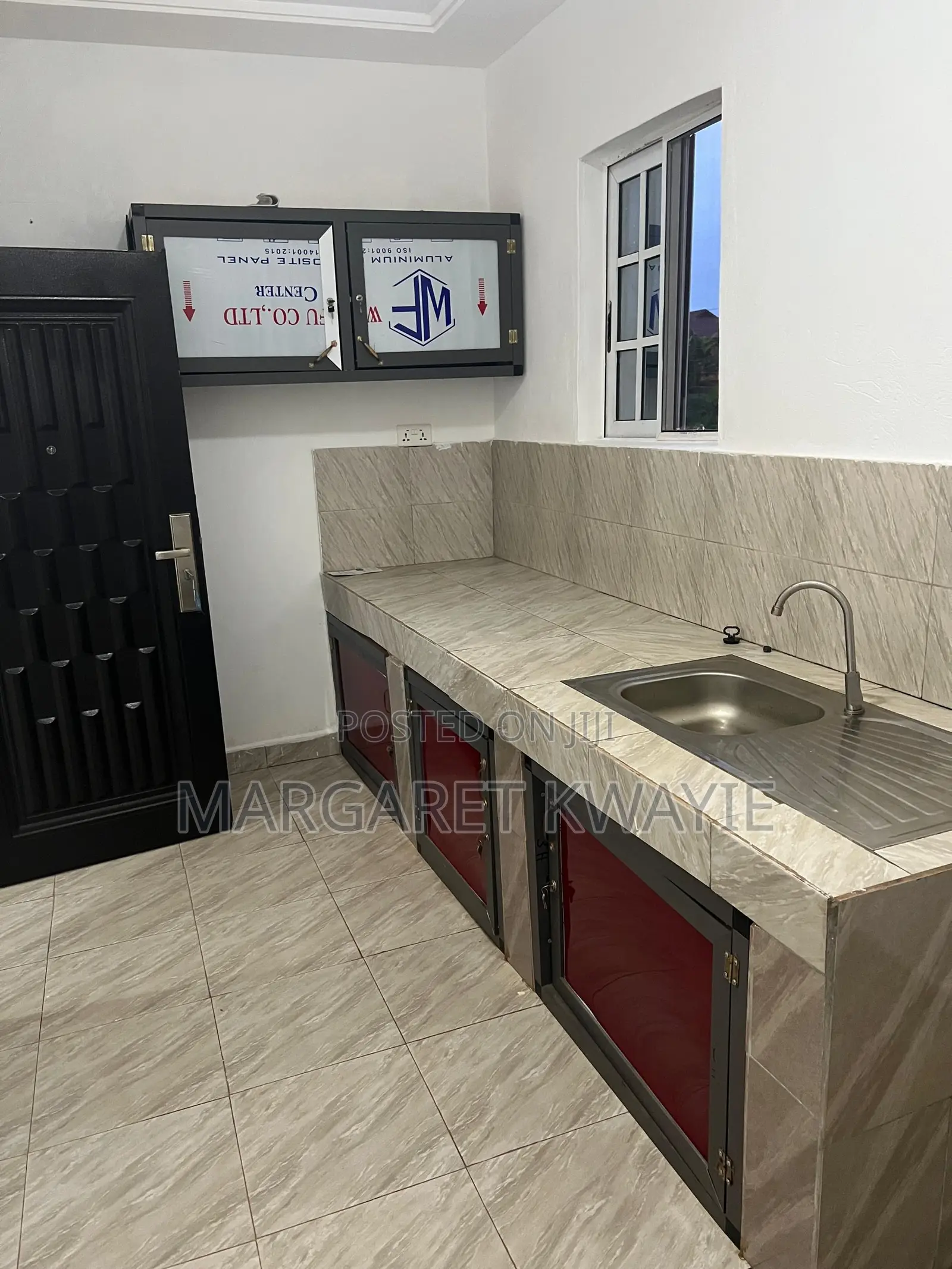 Furnished 1bdrm Block of Flats in Chamber And Hall, Kumasi Metropolitan