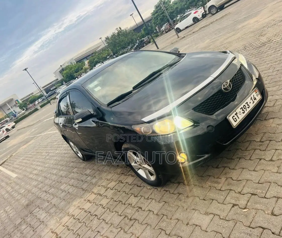 Toyota Corolla 2010 Black