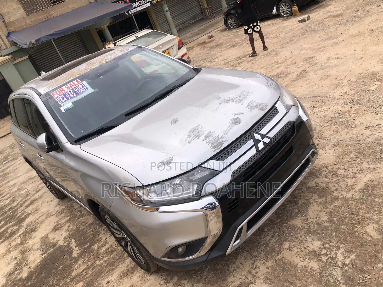 Mitsubishi Outlander 2019 Silver
