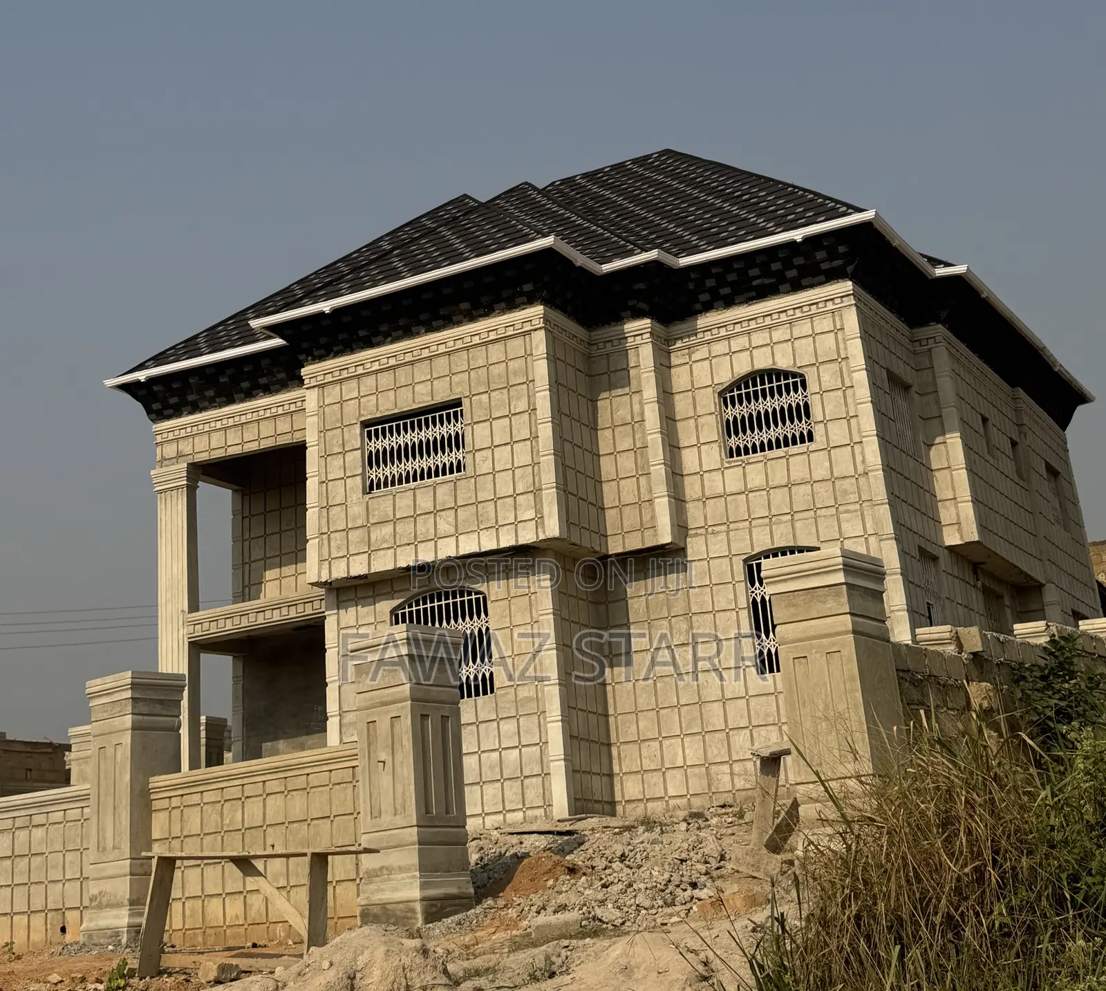 5bdrm House in Fawaz Real Estate, Atwima Kwanwoma for sale