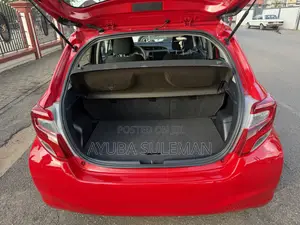 Toyota Yaris L Hatchback 3dr 2014 Red