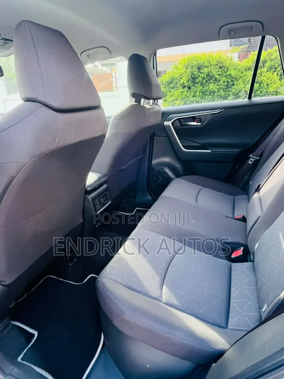 Toyota RAV4 Hybrid 2020 Gray